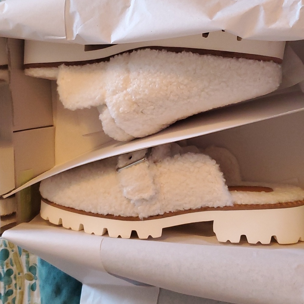 Andre Assous Ivory Mule
